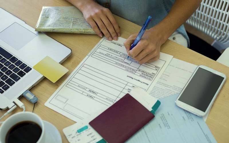 6-Incomplete Travel or Identity Documents-Reasons for rejection of student visa-Artajobs دلایل رد شدن ویزای تحصیلی کانادا؛ مدارک مسافرتی یا هویتی ناقص