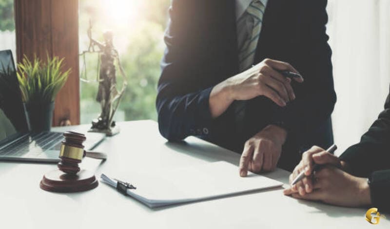 38-Maintain the legal status-Immigrating to Alberta-artajobs.com اطمینان از حفظ وصعیت قانونی